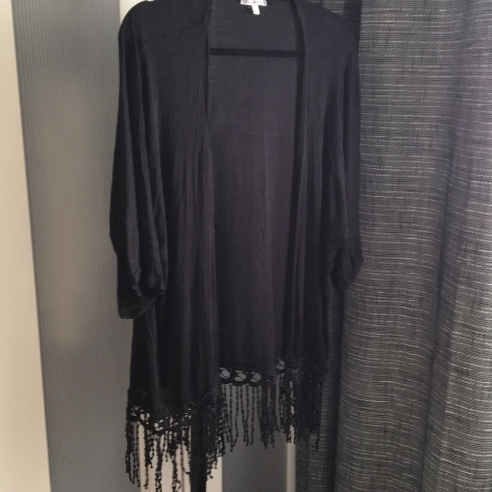Cardigan with fringe hem